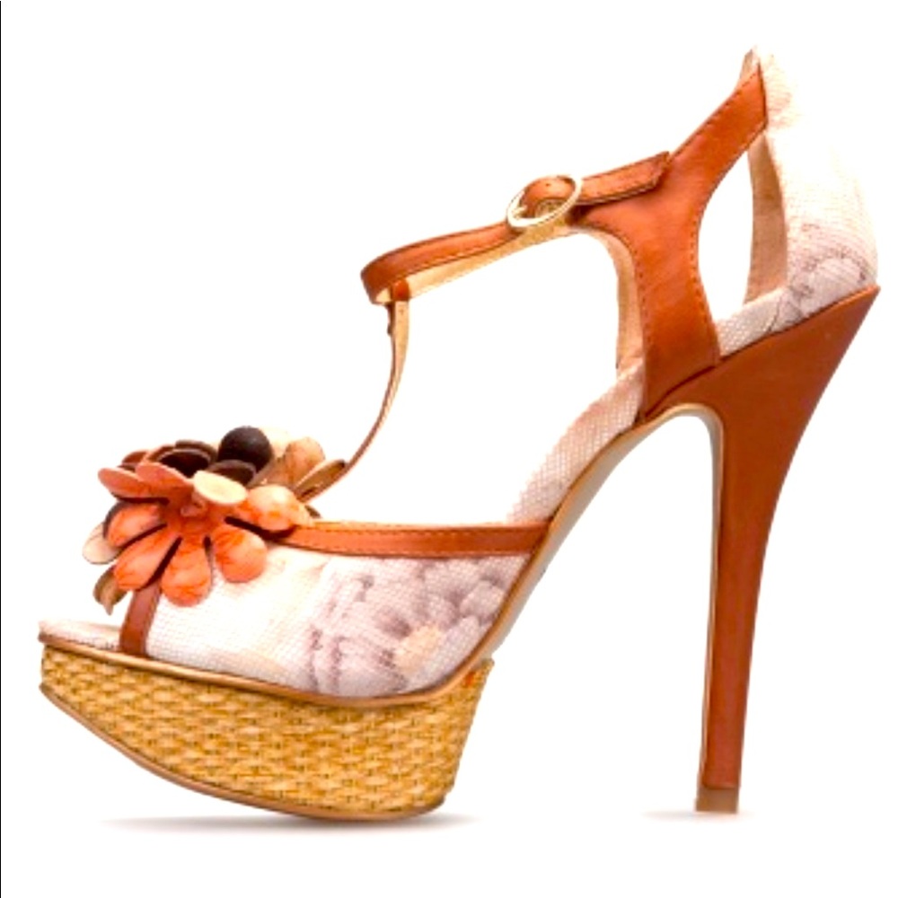 Poetic License A Fling Thing peeptoe platform pumps natural Size 8